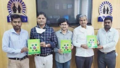 Photo of स्वेरीत हर्बल ड्रग टेक्नॉलॉजी या पुस्तकाचे प्रकाशन संपन्न