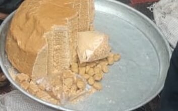Photo of अन्न व औषध प्रशासनमार्फत पंढरपूर शहरात भेसळ युक्त पेढा जप्त”