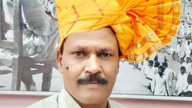 Photo of आदर्श लाईफ वर्कर पुरस्काराने प्राचार्य डॉ. चंद्रकांत खिलारे सन्मानित