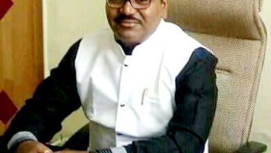 Photo of कार्यकारी अभियंता अजयकुमार सर्वगोड यांचे केले मुख्यमंत्र्यांनी कौतुक 