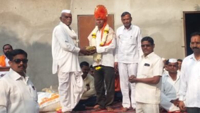 Photo of ज्येष्ठ नागरिक भागवत शिंदे यांच्या एकषष्ठी निमित्त चित्रकला स्पर्धा बक्षीस वितरण संपन्न