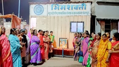 Photo of भिमशक्ती सांस्कृतिक बहुउद्देशीय सामाजिक संस्था व रमामाता महिला मंडळ यांच्या वतीने क्रांतिज्योती सावित्रीमाई फुले यांना अभिवादन