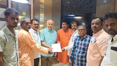 Photo of धर्मांध शक्तीला पराभूत करण्यासाठी भाकपचा इंडिया आघाडीला पाठिंबा, सोलापुरातून प्रणिती शिंदे यांना दिल्लीत पाठवण्याचा केला निर्धार