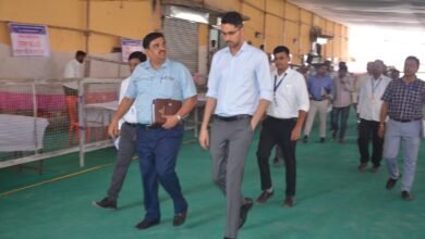 Photo of जिल्हाधिकारी कुमार आशीर्वाद यांनी पंढरपूर येथील स्ट्रॉग रुमची केली पाहणी