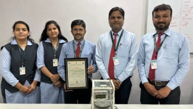 Photo of स्वेरी फार्मसीच्या डॉ. वृणाल मोरे, डॉ. मिथुन मणियार व डॉ. प्राजक्ता खुळे यांना राष्ट्रीय पेटंट प्राप्त