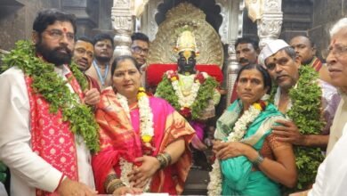 Photo of आषाढी एकादशी निमित्त मुख्यमंत्री एकनाथ शिंदे यांच्या हस्ते विठ्ठल रुक्मिणीची महापूजा संपन्न