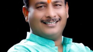 Photo of भारतनाना भालके दैवत तर भगीरथदादा  भालके आमचे नेते :दिलीपबापू धोत्रे