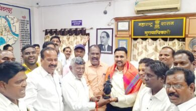 Photo of पंढरपूर नगरपरिषद कर्मचाऱ्यांच्या विविध मागण्या मान्य