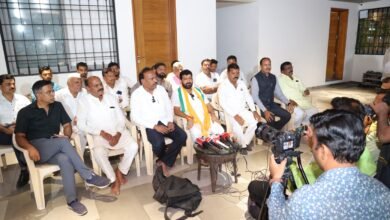 Photo of . शिवाजी सावंत यांची भूमिका सावंत परीवाराची भूमिका नाही–अनिल सावंत