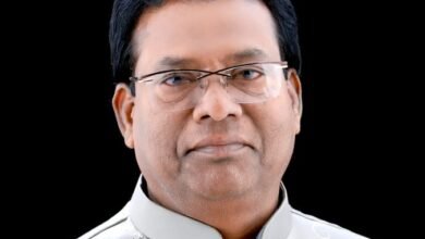 Photo of कलाशिक्षक विलास जगधने यांना “जीवन गौरव पुरस्कार २०२५” जाहीर 