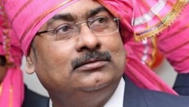 Photo of डॉ.ऋत्विक जयकर यांच्याकडे अधिष्ठाताचा अतिरिक्त पदभार