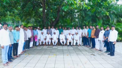 Photo of विठ्ठल व धाराशिव कारखान्याच्या संचालकांनी घेतली शरद पवारांची भेट