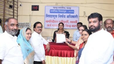 Photo of नगराध्यक्षपदासाठी प्रणिता भालके यांचा अर्ज दाखल; भाजपच्या उमेदवाराकडे लागले लक्ष