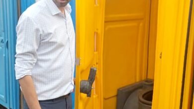 Photo of वारकरी भाविकांना आवश्यक सुविधा देण्याससोबतच स्वच्छतेला प्राधान्य जिल्हाधिकाऱ्यांकडून शौचालयाची पाहणी