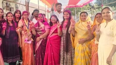 Photo of पंढरपूर नगरपालिका निवडणूक नगराध्यक्षपदी प्रणिताताई भालके यांचा 11, 136 मतांनी विजय