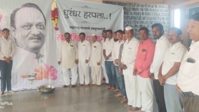 Photo of खेड भाळवणी येथे  सर्वपक्षीय व ग्रामस्थांच्या वतीने अजितदादा पवार यांना भावपूर्ण श्रद्धांजली
