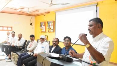 Photo of साहित्य माणसाला जगण्याचे बळ देते”- कवी शिवाजी बंडगर