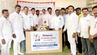 Photo of डॉल्बीचा खर्च टाळून नवनीत विधालायला स्मार्ट टीव्ही भेट