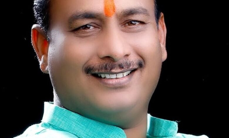 Photo of जनसेवा, संघर्ष आणि निष्ठेचा प्रवास : पंढरपूरच्या राजकारणातील धुरंधर नेतृत्व मनसे नेते दिलीप बापू धोत्रे