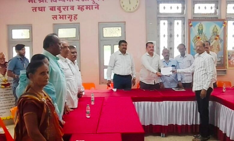Photo of पंढरपूर मर्चंट को-ऑपरेटिव्ह बँकेच्या चेअरमन पदी राजेंद्र फडे व व्हाईस चेअरमन पदी आदित्य फतेपुरकर यांची निवड”….
